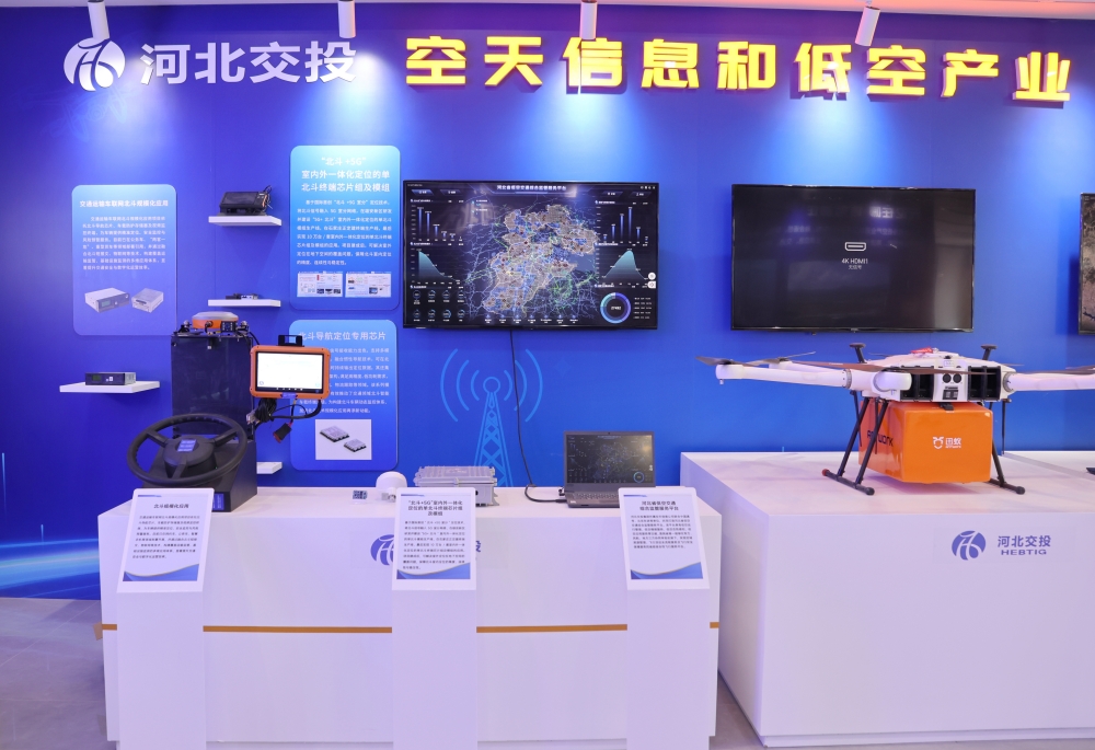 1765156166579257.jpg 展覽現場1_副本.jpg